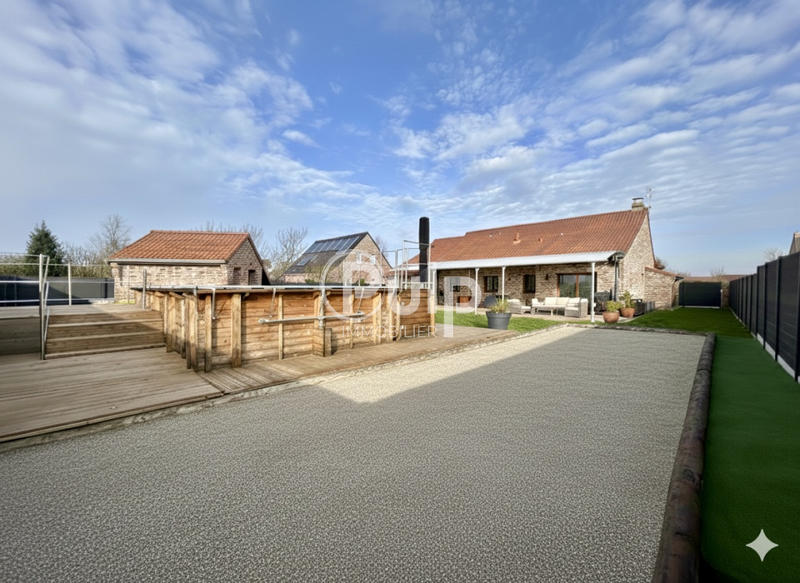 Maison - 111 m² - 6 pièces