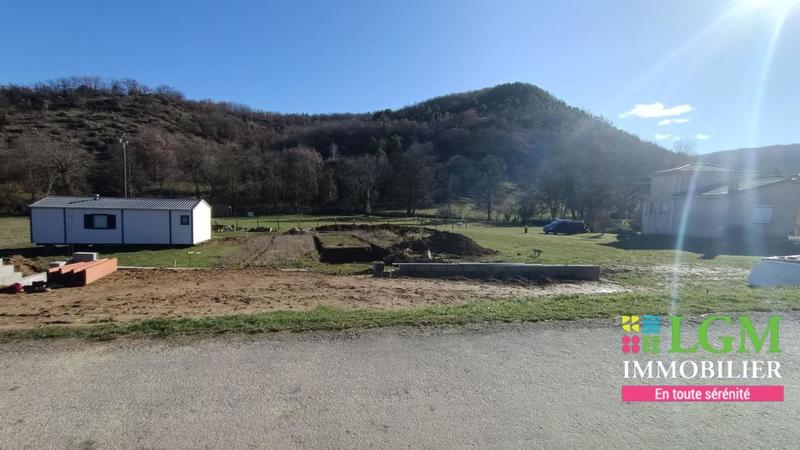 Terrain constructible - 4 620 m²