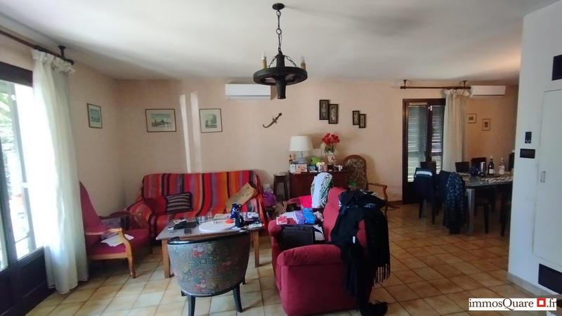 Maison - 120 m² - 7 pièces