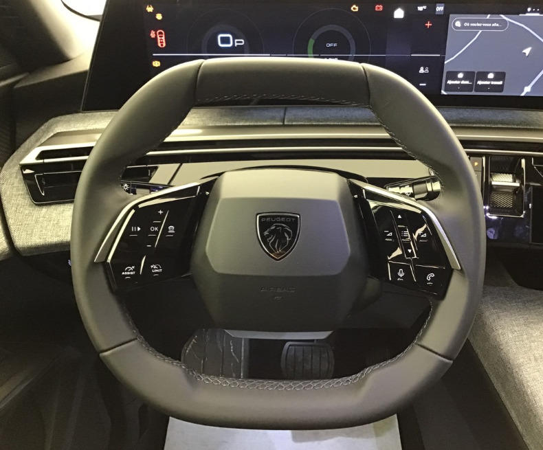 Peugeot 3008 III 1.2 Hybrid 145 Allure E-Dcs6