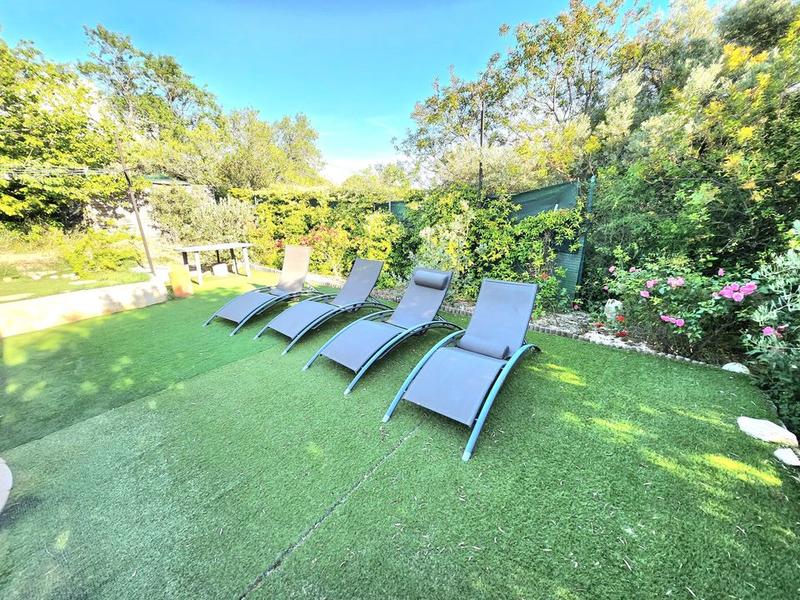 Maison - 215 m² - 8 pièces