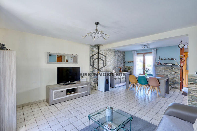 Maison - 117 m² - 7 pièces