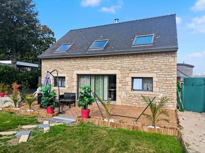 Maison - 140 m² - 5 pièces