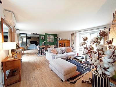 Maison - 180 m² - 7 pièces