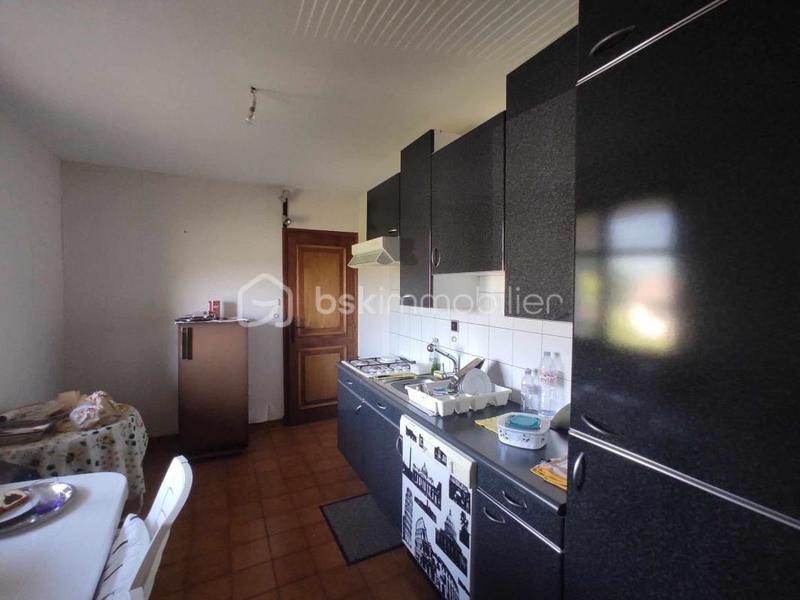 Maison - 94 m² - 5 pièces