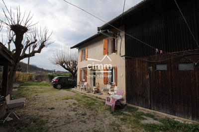 Maison - 94 m² - 4 pièces