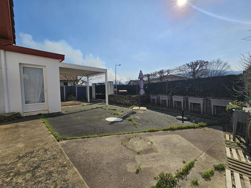 Maison - 99 m² - 4 pièces