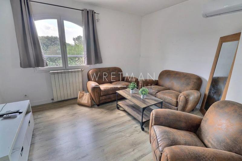 Villa - 232 m² - 9 pièces