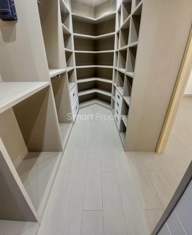 Propriété - 250 m² - 6 pièces