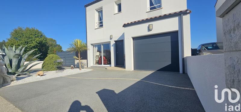 Maison - 95 m² - 6 pièces