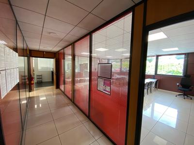 Bureau - 413 m²