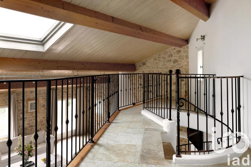 Maison - 187 m² - 6 pièces