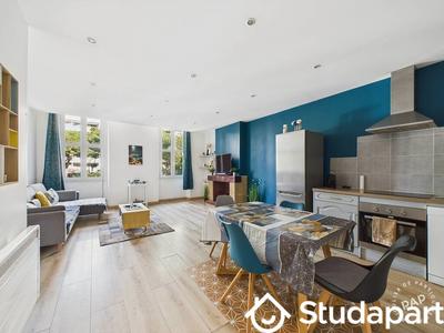 Chambre - 10 m² - 1 pièce