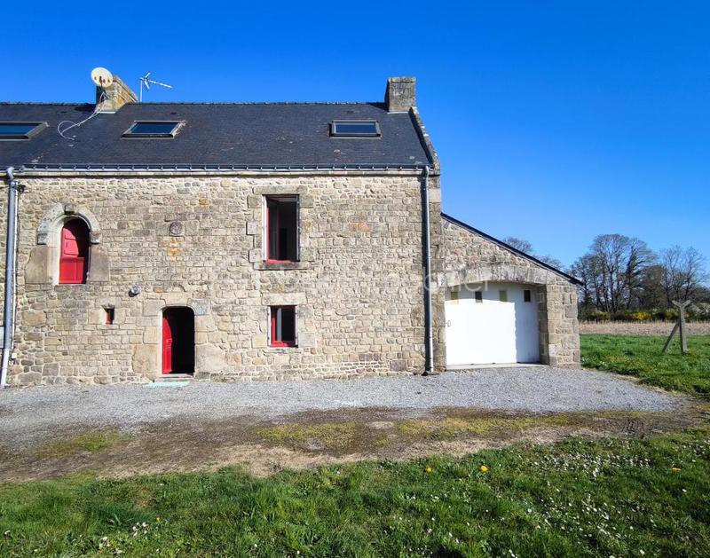 Maison en pierre - 98 m² - 4 pièces