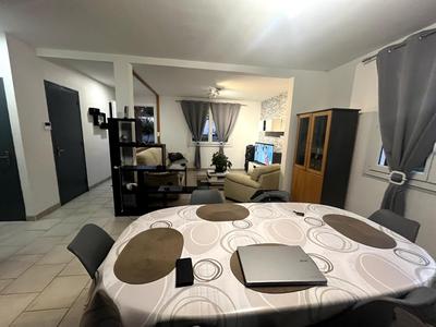 Maison - 85 m² - 5 pièces