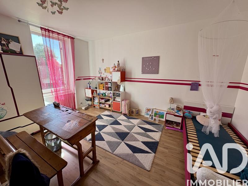 Maison - 345 m² - 8 pièces