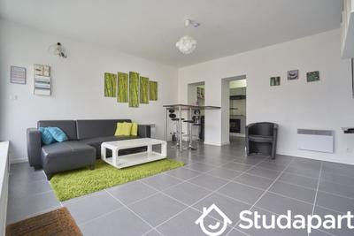 Chambre - 12 m² - 1 pièce