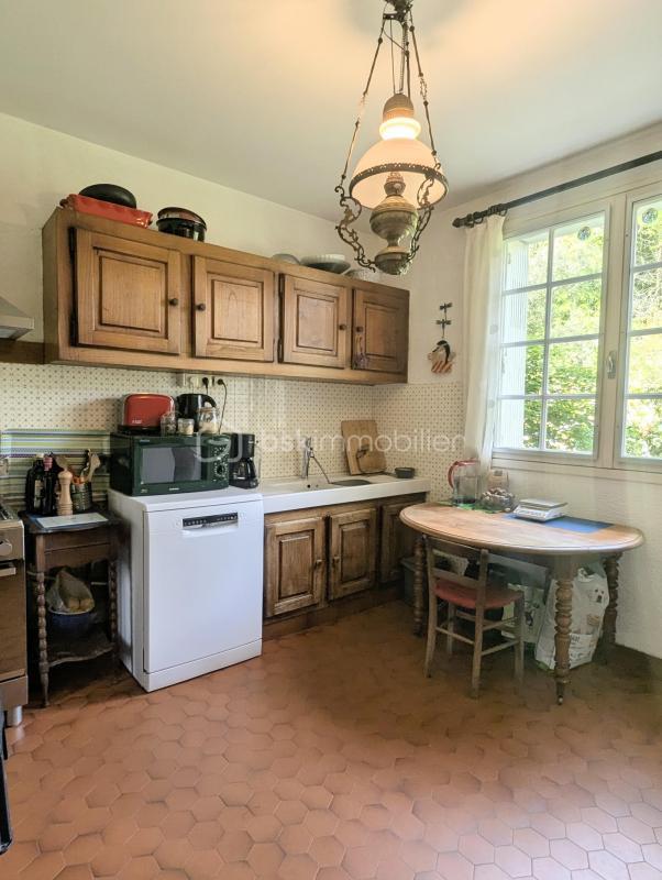 Maison traditionnelle - 100 m² - 5 pièces