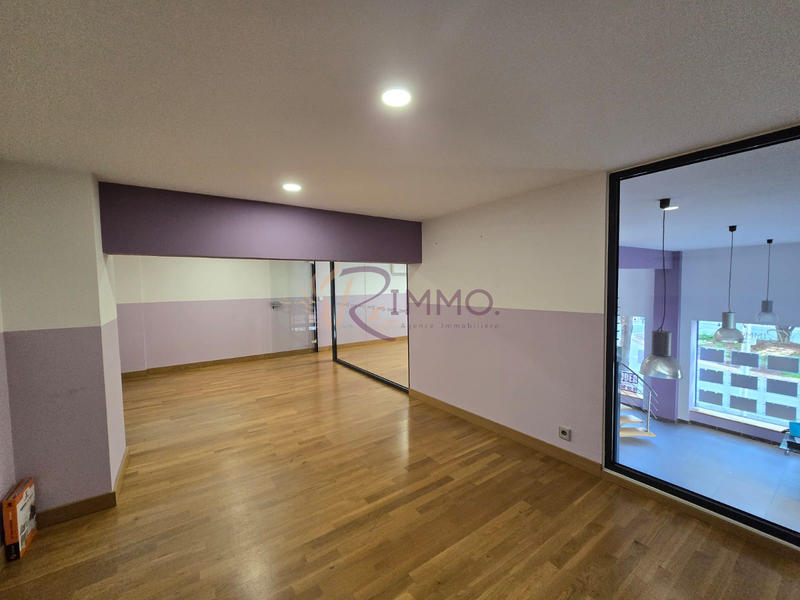 Local commercial - 120 m²