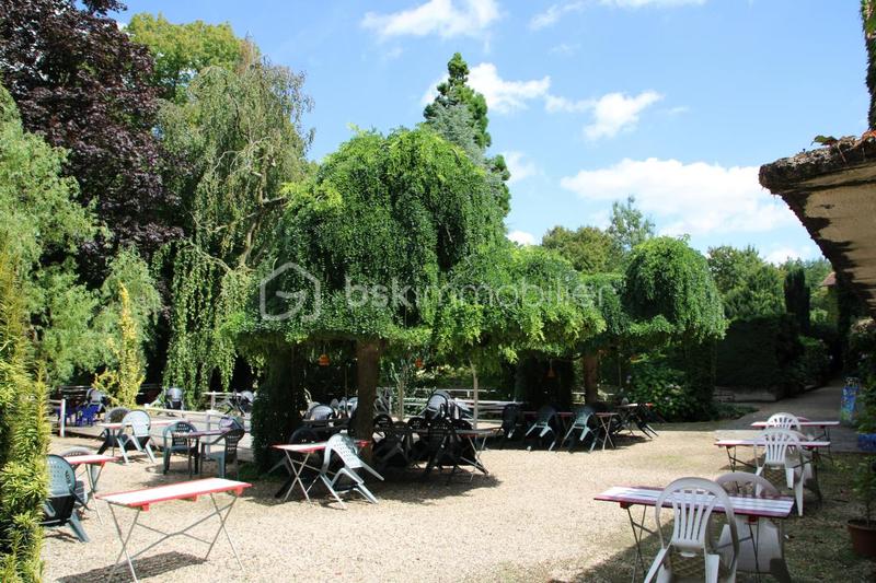 Demeure - 750 m² - 10 pièces