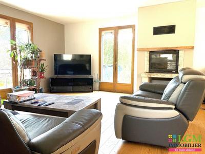 Maison - 105 m² - 4 pièces