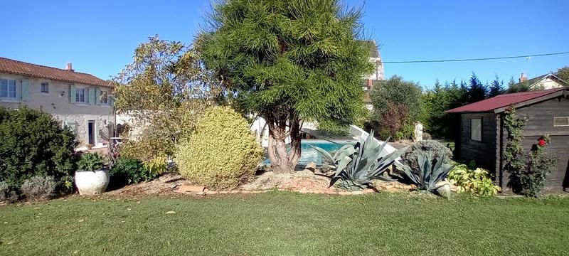 Maison - 210 m² - 7 pièces