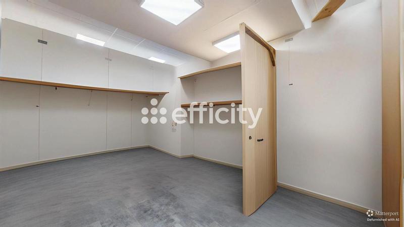 Bureau - 134 m²