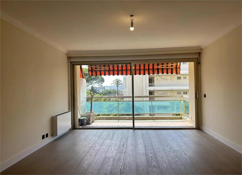 Appartement - 95 m² - 4 pièces