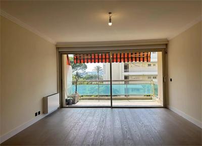 Appartement - 95 m² - 4 pièces