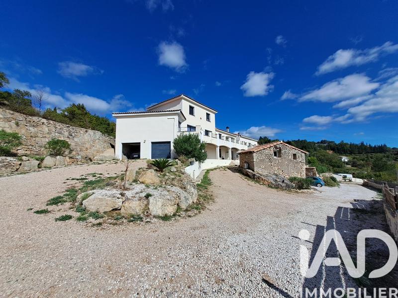 Maison - 192 m² - 7 pièces