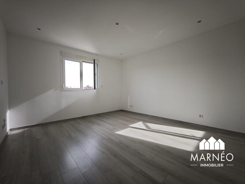 Bureau - 161 m² - 6 pièces