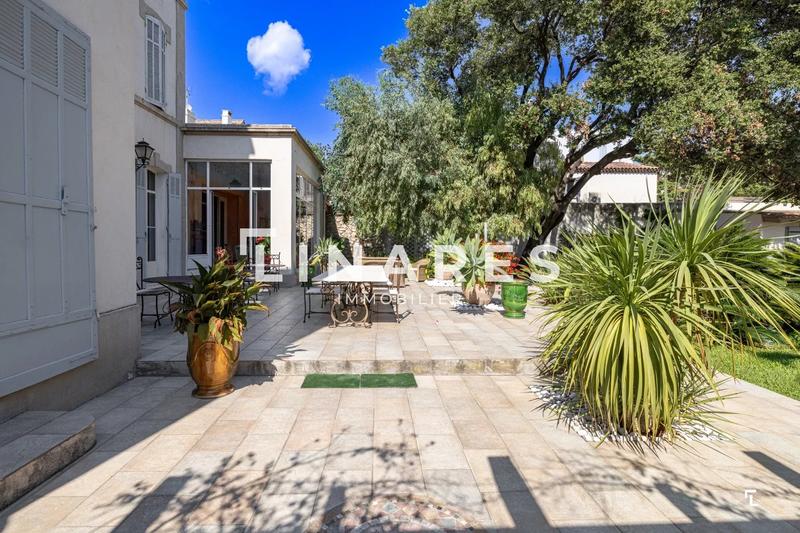 Maison chambre d'hôtes - 360 m² - 8 pièces