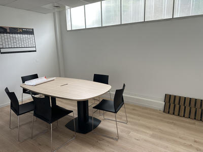 Local commercial - 113 m² - 4 pièces