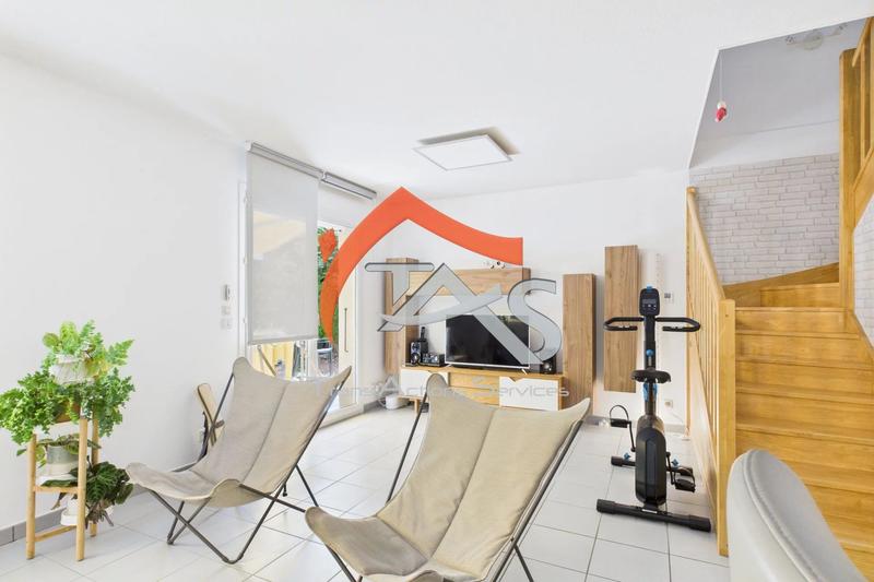 Maison - 86 m² - 4 pièces