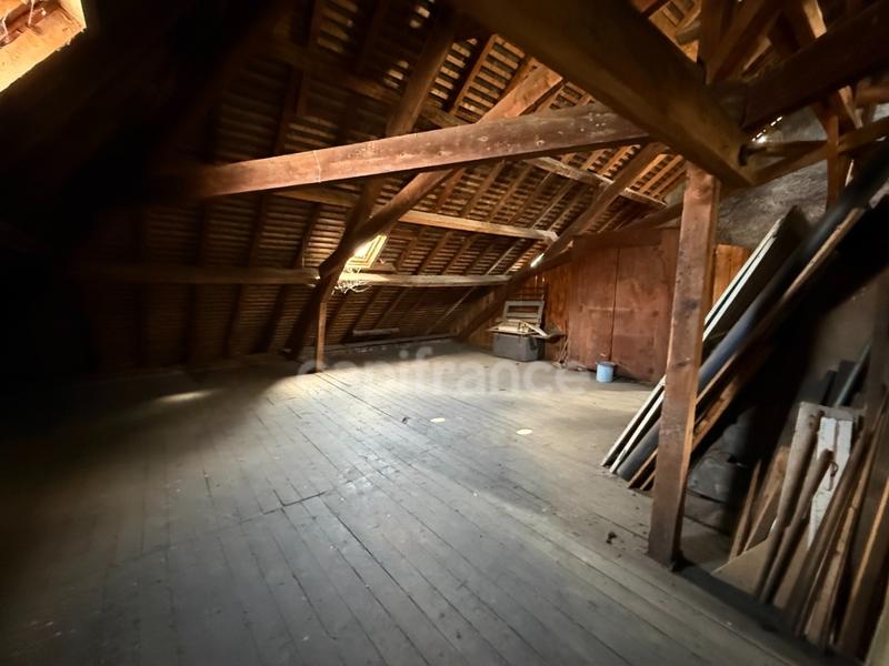 Immeuble - 350 m² - 16 pièces