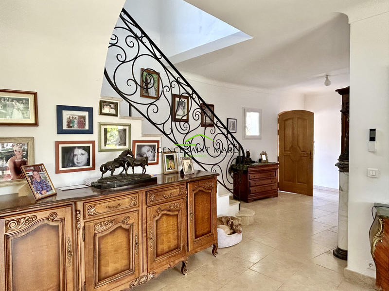 Maison - 257 m² - 6 pièces