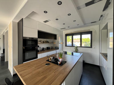 Maison - 128 m² - 4 pièces