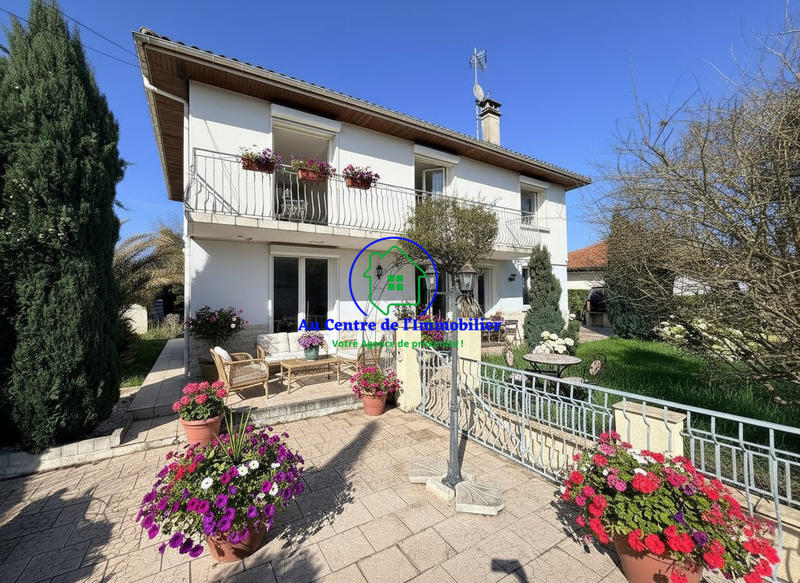 Maison traditionnelle - 153 m² - 5 pièces