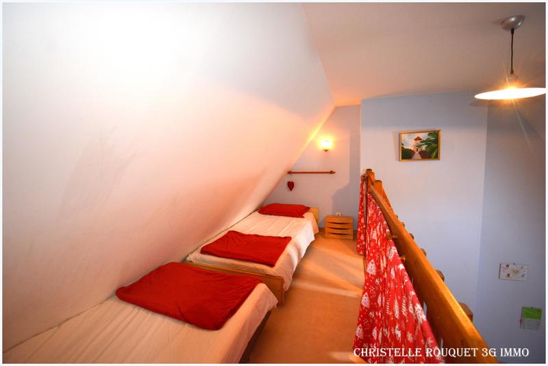 Villa - 137 m² - 8 pièces