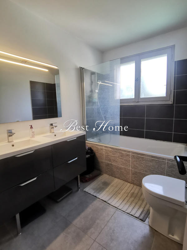 Maison - 142 m² - 4 pièces