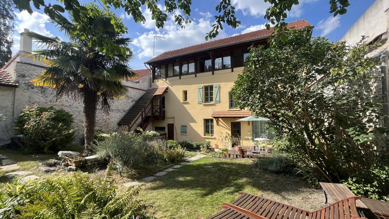 Maison ancienne - 171 m² - 7 pièces