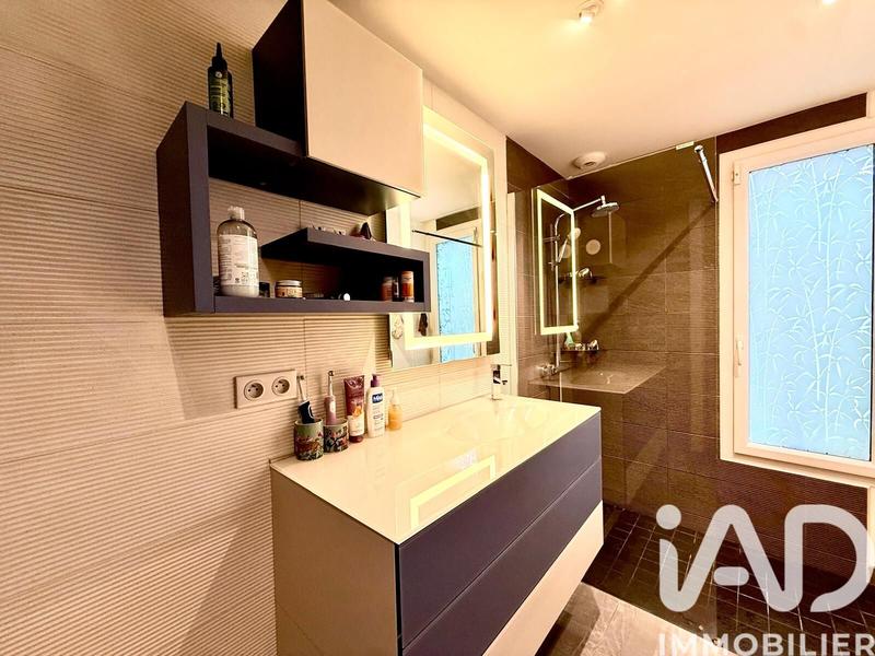 Maison de ville - 145 m² - 7 pièces