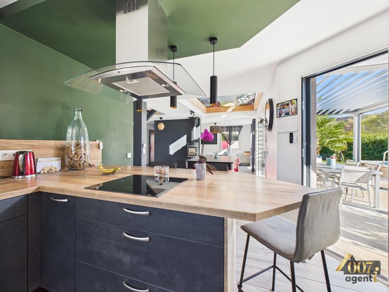 Maison contemporaine - 119 m² - 5 pièces