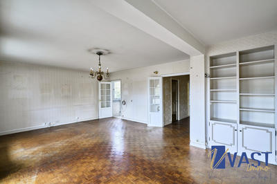 Appartement - 122 m² - 4 pièces