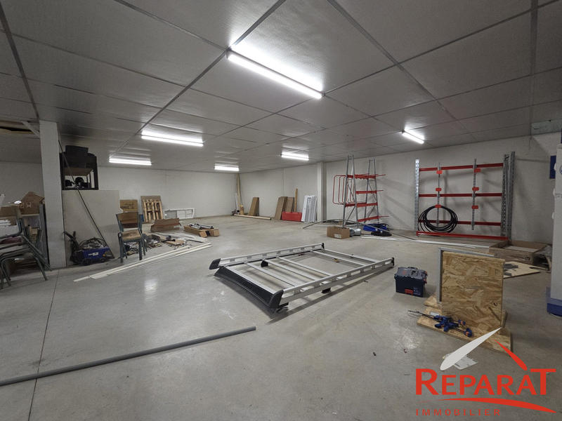 Local d'activités - 370 m²