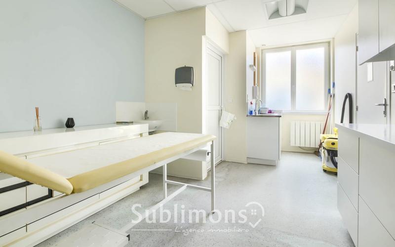 Immeuble - 170 m² - 2 pièces