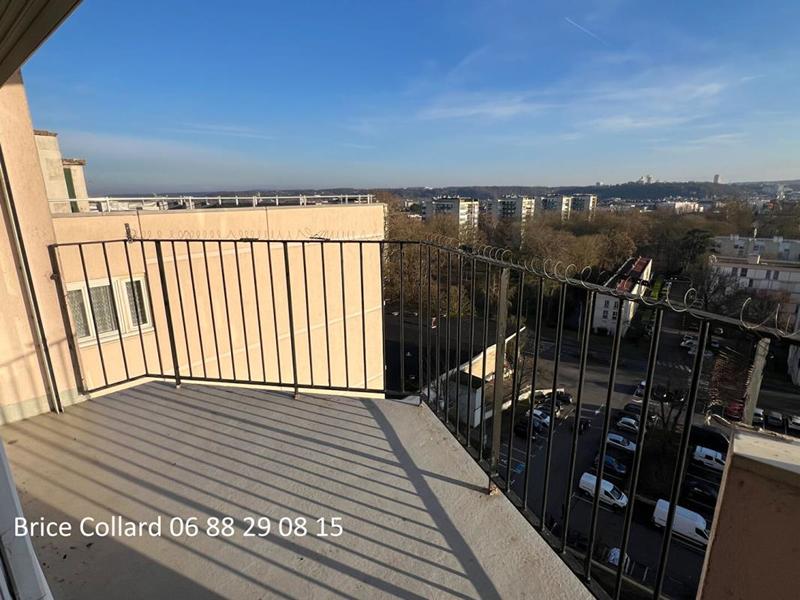 Appartement - 90 m² - 5 pièces
