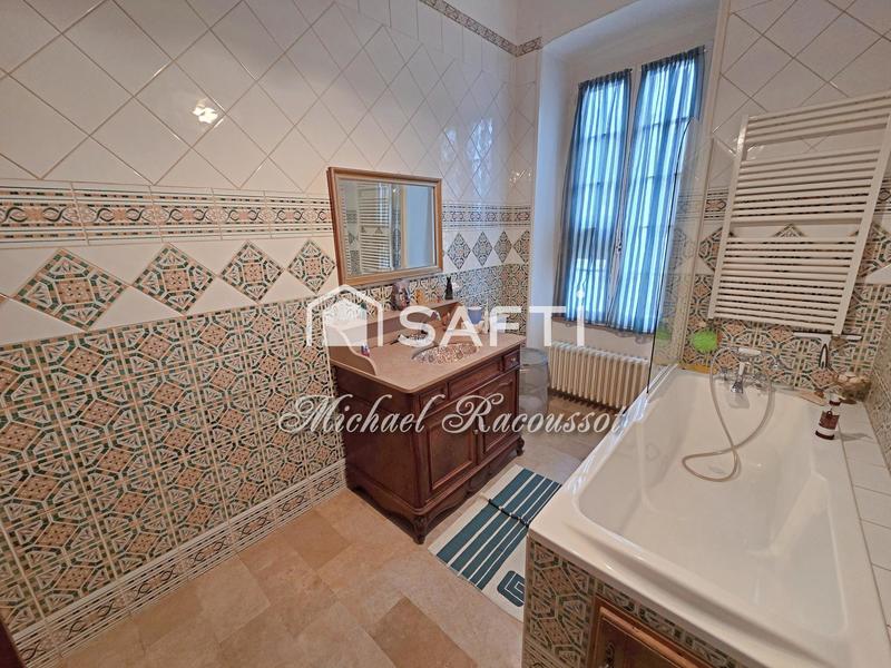 Appartement - 134 m² - 5 pièces