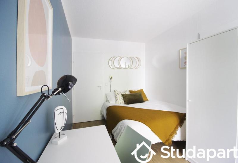 Chambre - 10 m² - 1 pièce