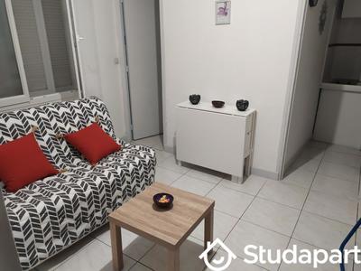 Appartement - 15 m² - 2 pièces